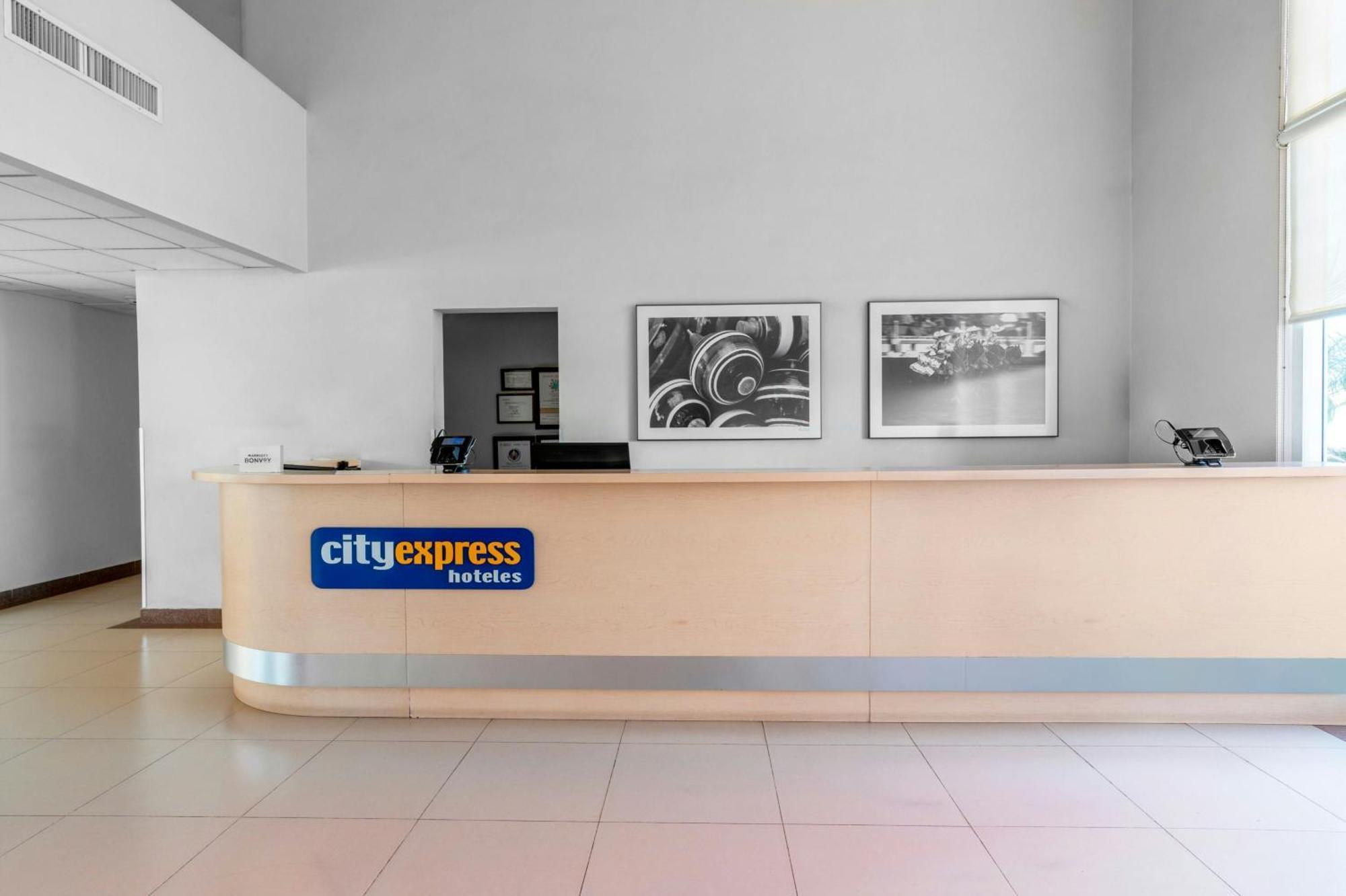 City Express By Marriott Aguascalientes Sur Eksteriør bilde